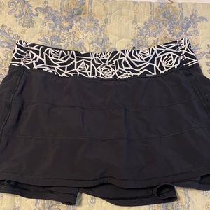 Size 8 regular pace rival skirt